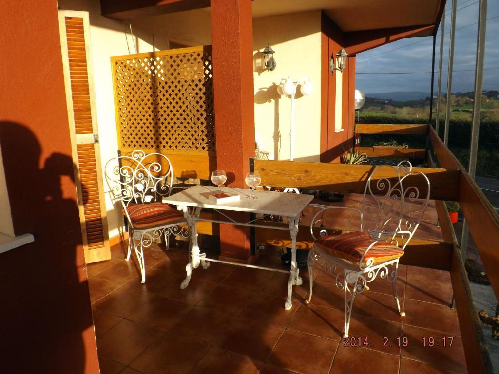Hotel Azkue Getaria Bagian luar foto