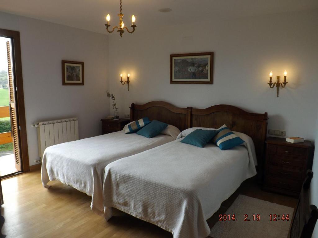 Hotel Azkue Getaria Bagian luar foto